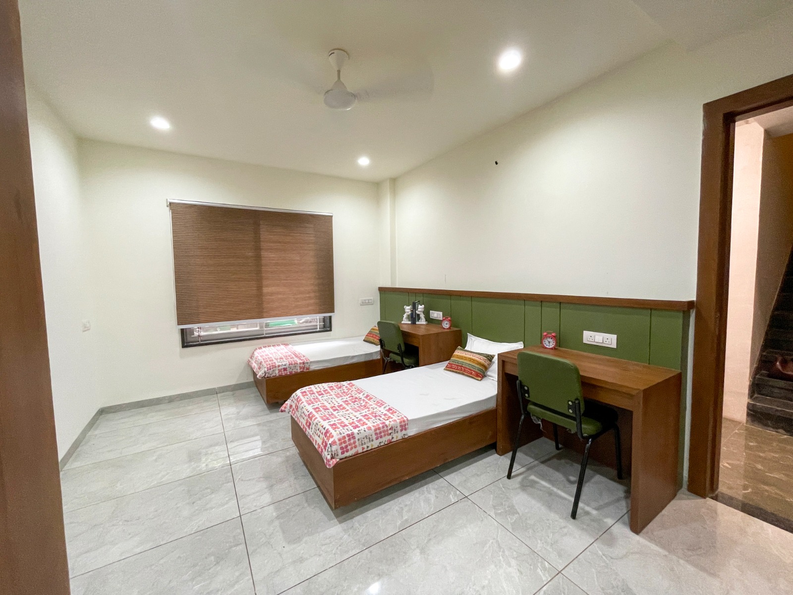 Best PG Accommodation for Girls near Sayaji Square in Indore